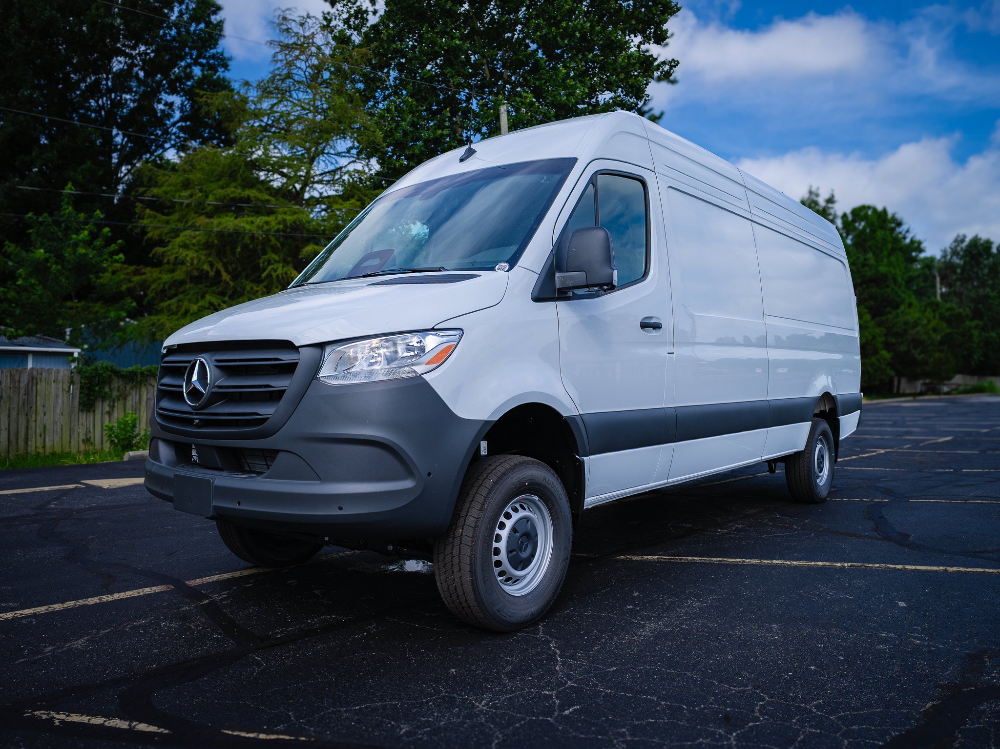 New 2026 ARCTIC WHITE Mercedes-Benz  image 8