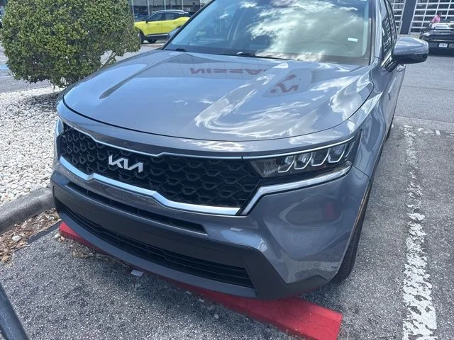 2022 Kia Sorento LX AT's photo