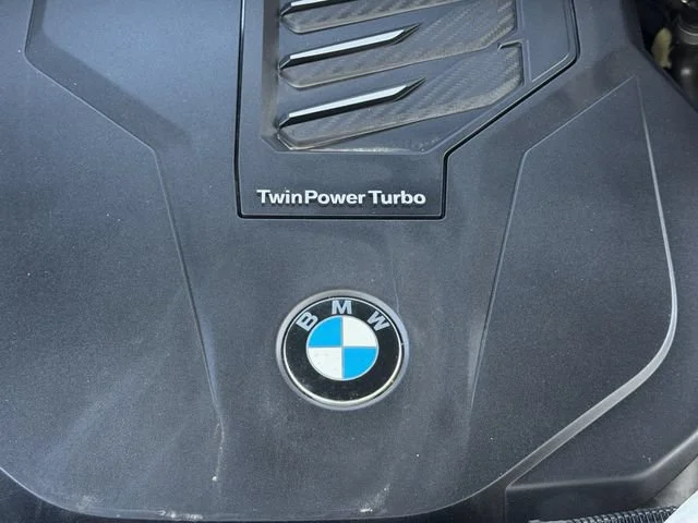 Used 2021 Black BMW xDrive40i image 35
