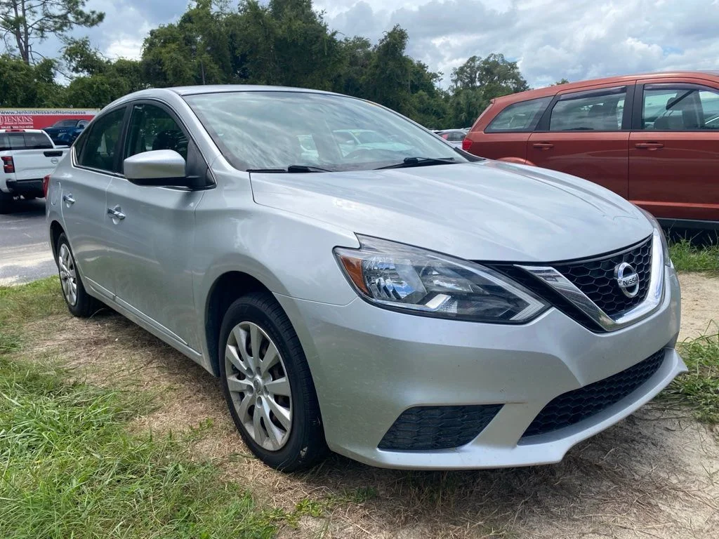 Used 2017 Silver Nissan S image 1