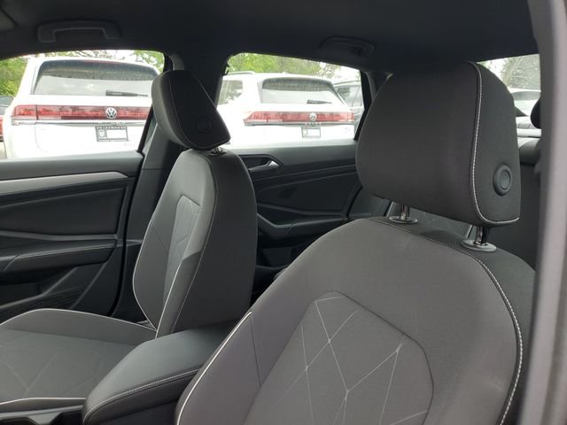 New 2026 Black Volkswagen 1.5T Sport image 16
