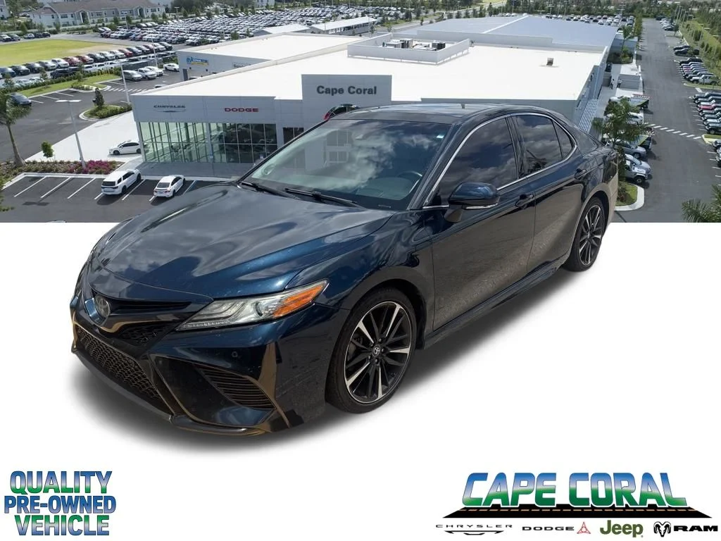 Used 2018 Blue Toyota XSE V6 image 1
