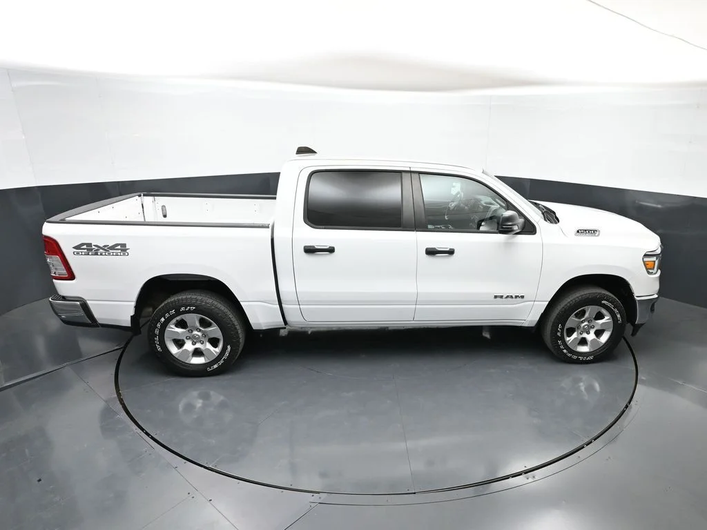 Used 2023 White Ram Big Horn/Lone Star image 41