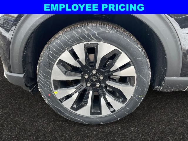 New 2026 Black Ford Platinum image 14