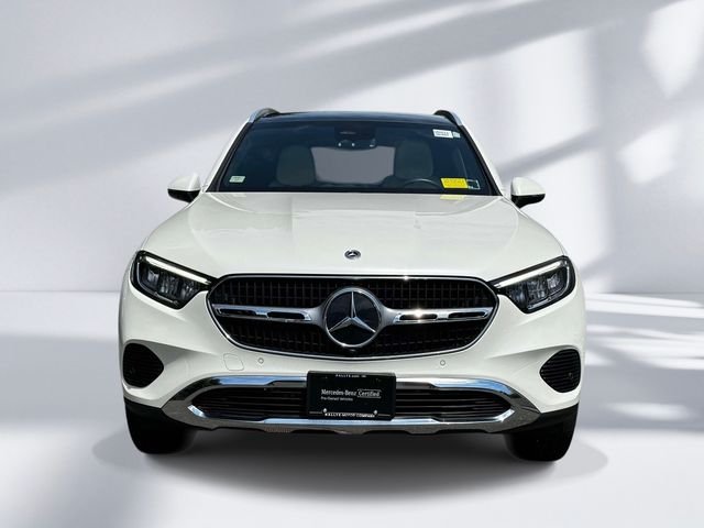 Used 2023 White Mercedes-Benz GLC 300 image 2