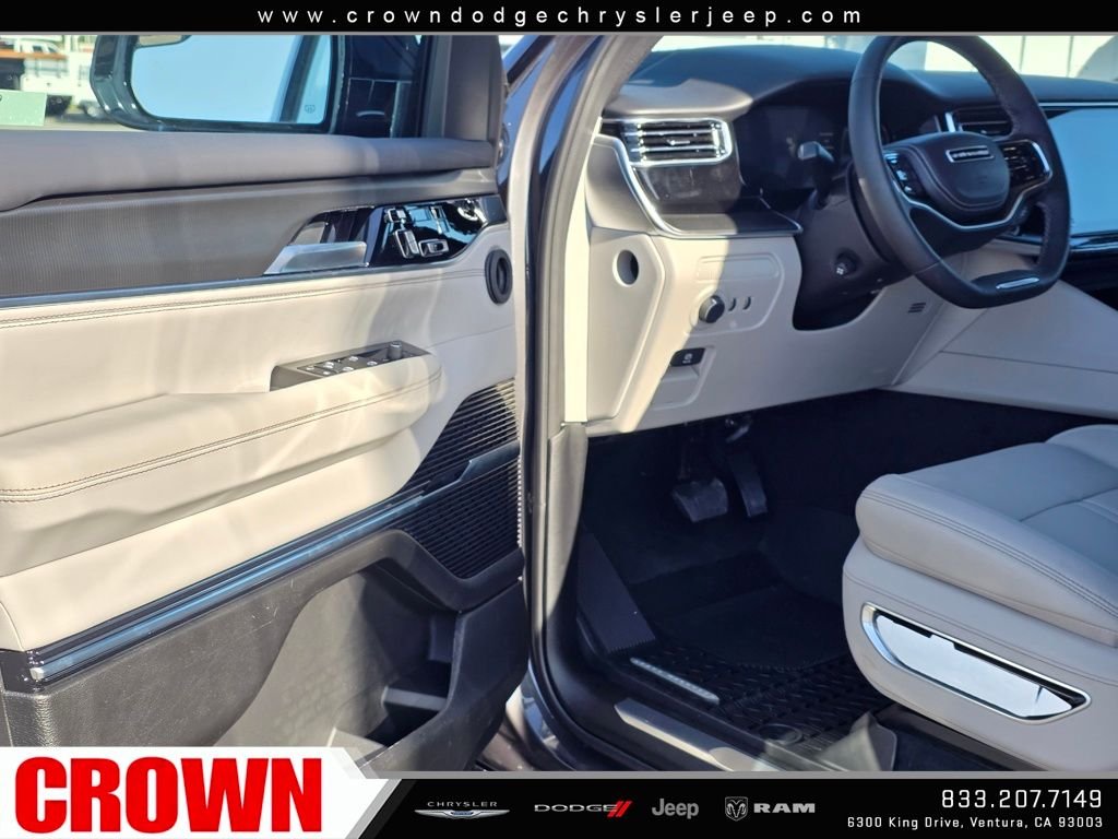 New 2026 Baltic Gray Metallic Clearcoat Jeep Summit Obsidian image 27