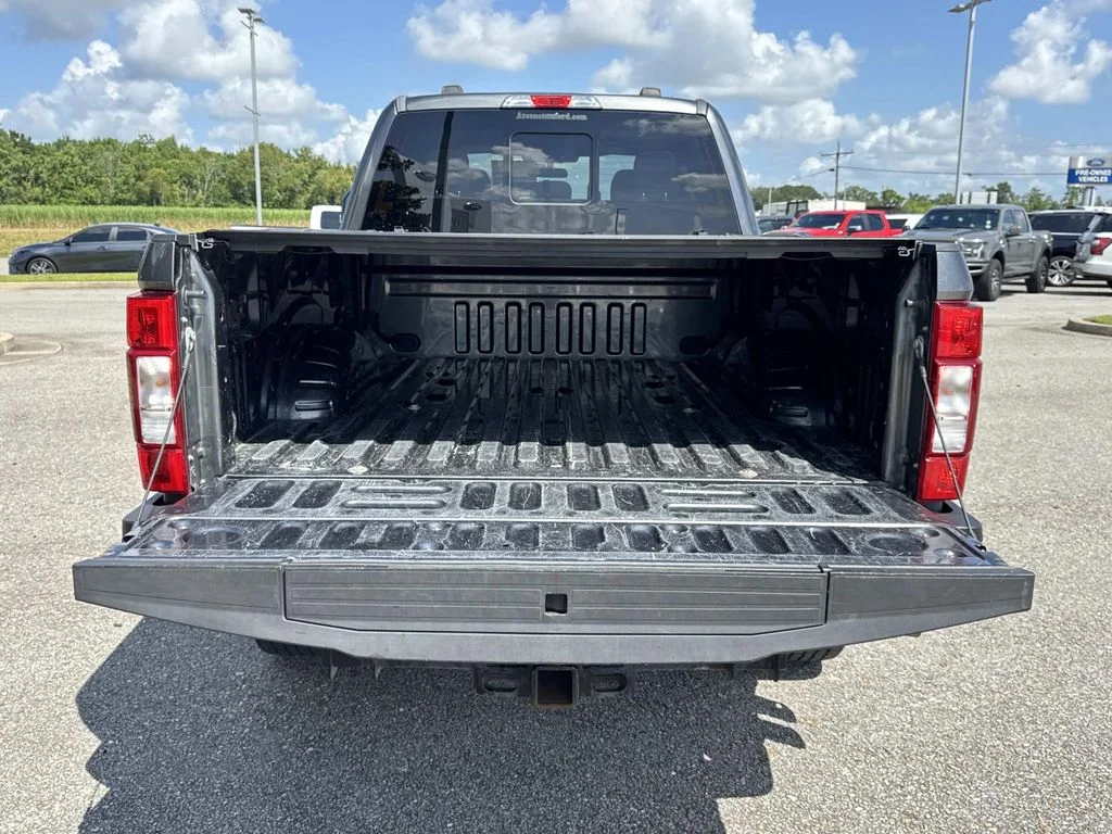 Certified Used 2020 Magnetic Metallic Ford XLT image 8