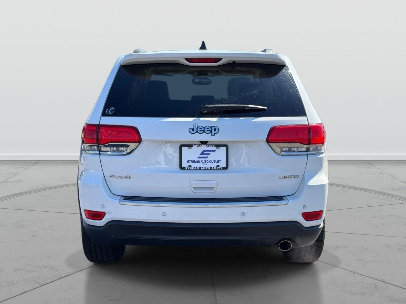 Used 2018 White Jeep Limited image 6