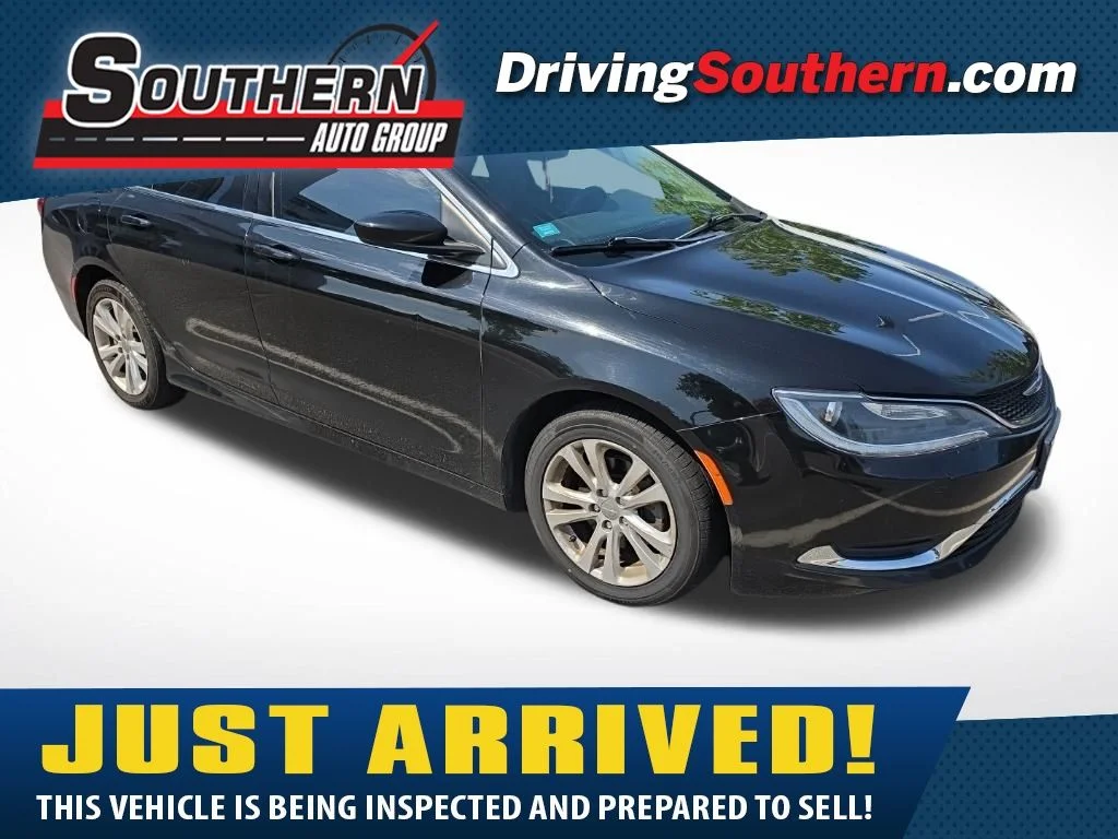 Used 2016 Black Chrysler Limited image 1