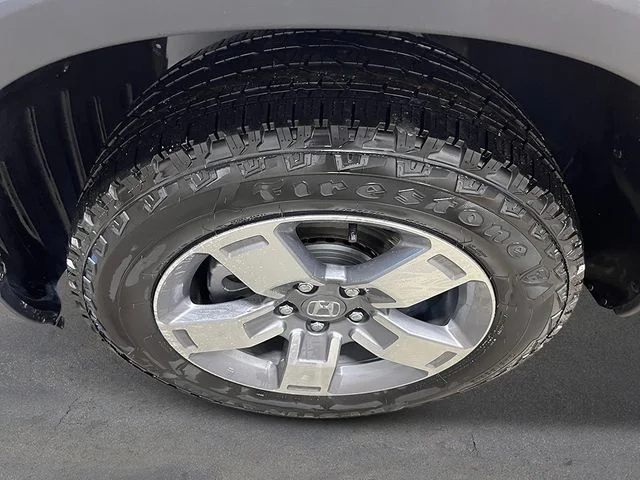 New 2026 Platinum White Pearl Honda RTL image 12