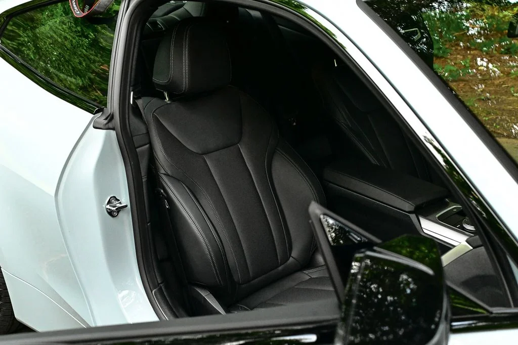 2026 BMW 4 Series M440i - Photo 9