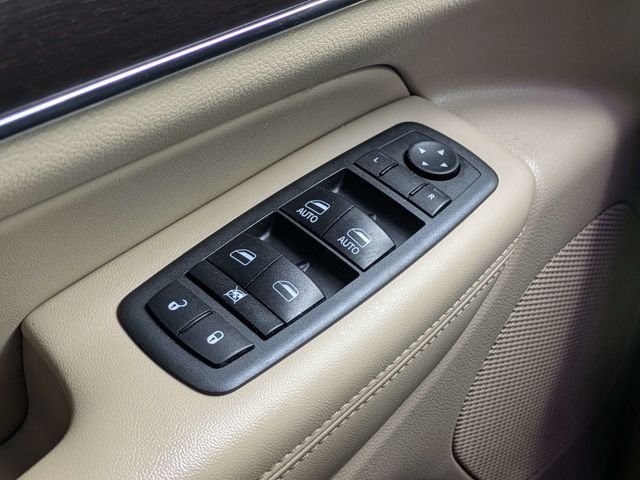 Used 2018 White Jeep Limited image 23