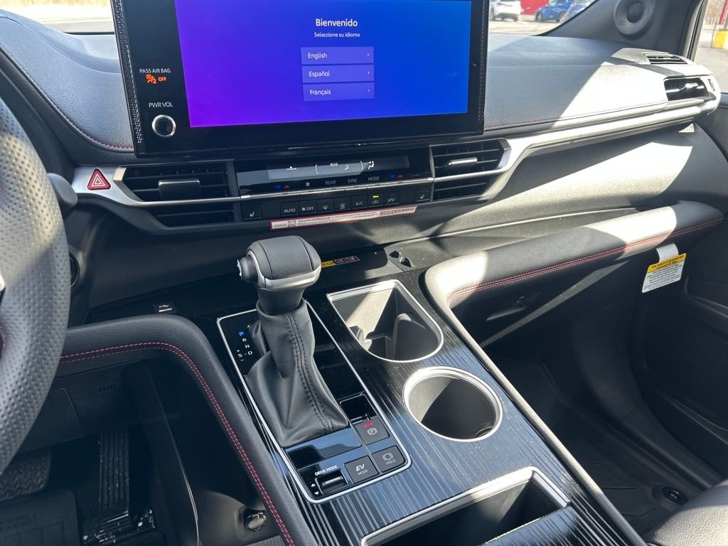 2026 Toyota Sienna XSE - Photo 11