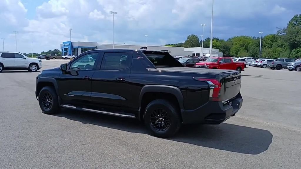2026 Chevrolet Silverado EV LT - Photo 6