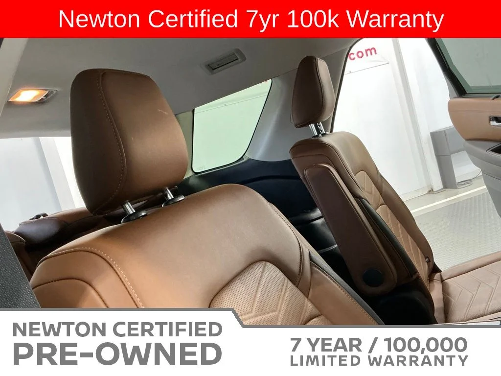 Certified Used 2025 Everest White Pearl Tricoat Nissan Platinum image 20