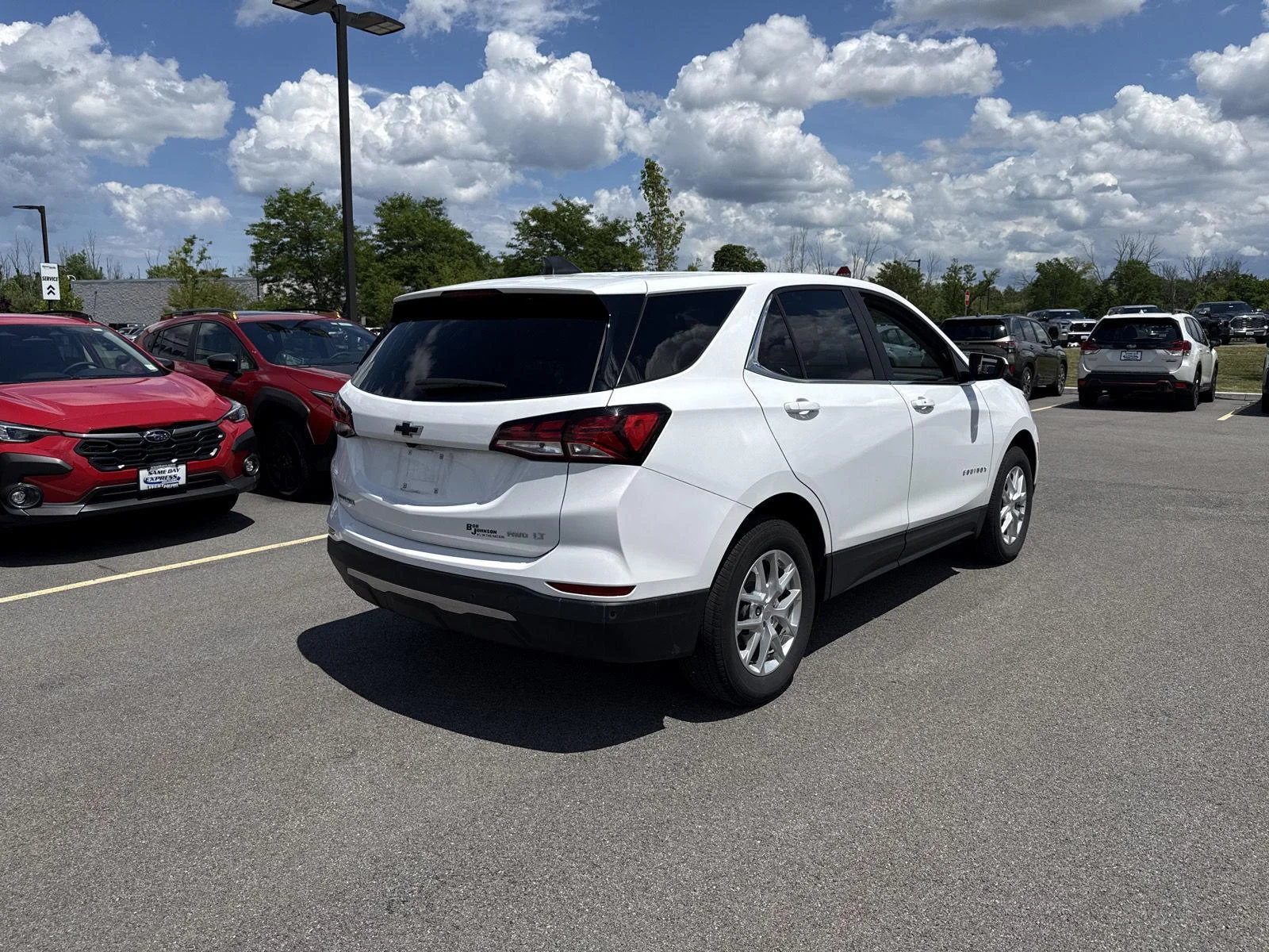 Used 2024 Summit White Chevrolet LT image 4