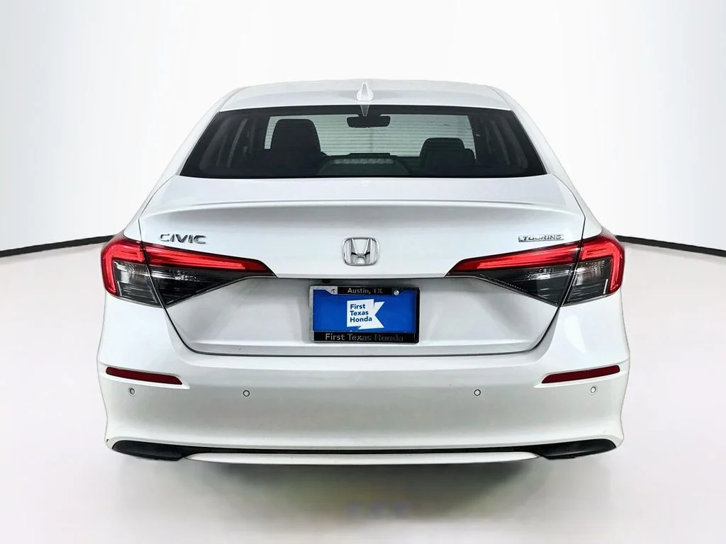 Certified Used 2022 Platinum White Pearl Honda Touring image 7