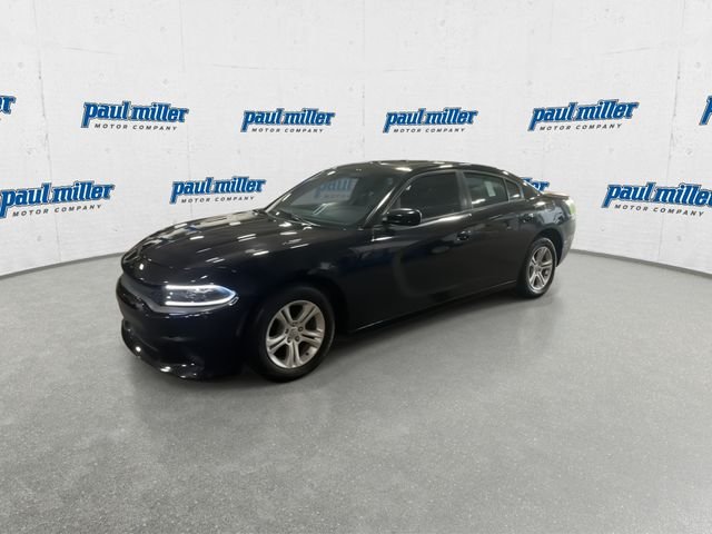 Used 2021 Black Dodge SXT image 5