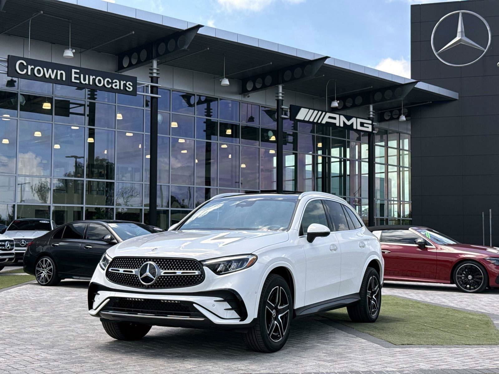 New 2026 Polar White Mercedes-Benz 300 4MATIC® SUV image 1
