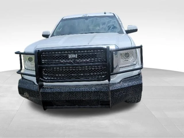 Used 2014 White GMC SLE image 9