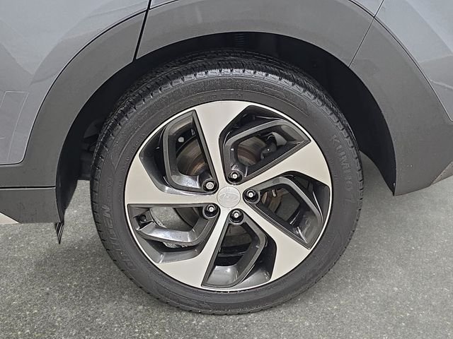 Used 2017 Coliseum Gray Hyundai Sport image 32