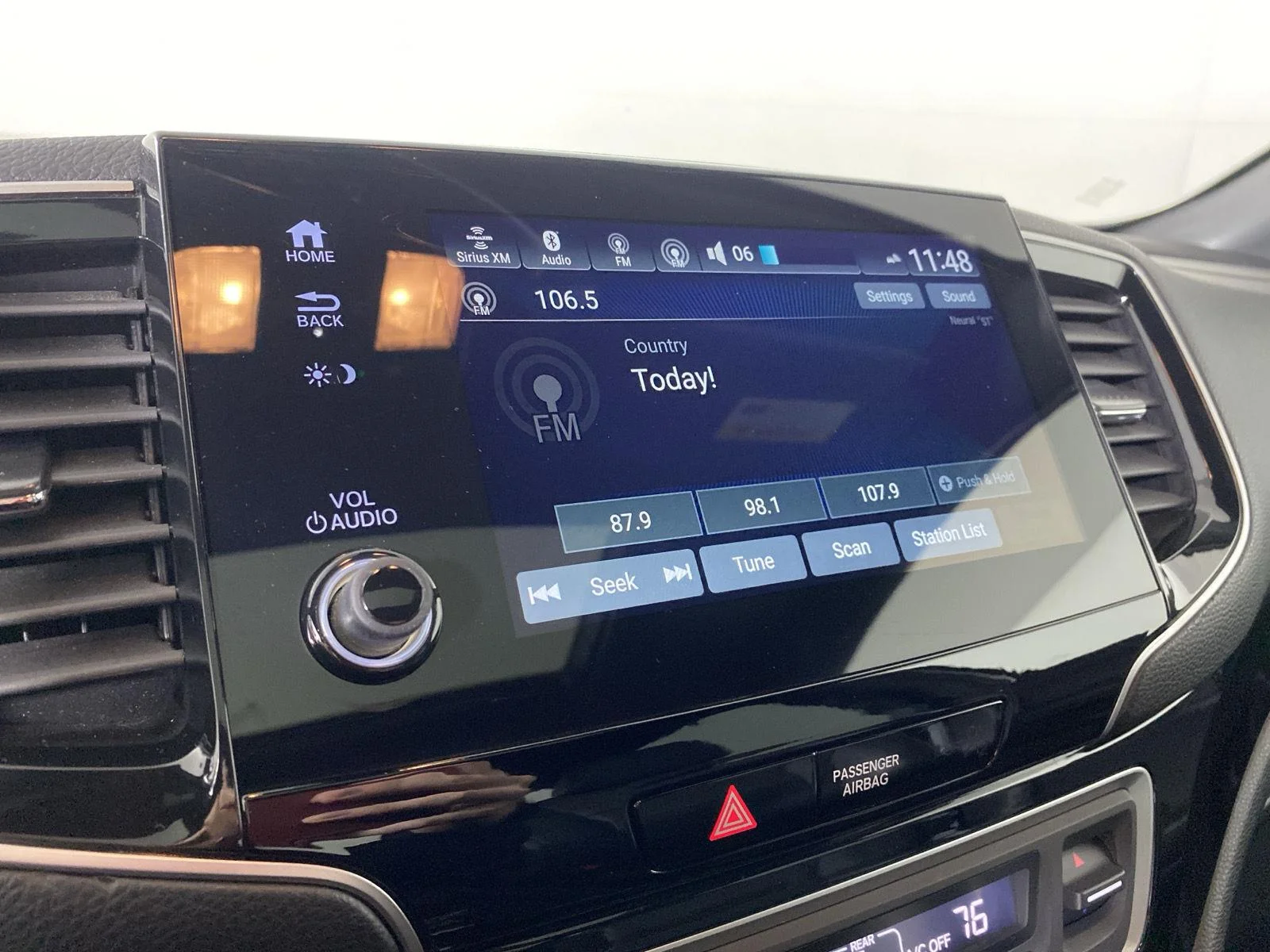 Used 2019 White Diamond Pearl Honda Touring image 19