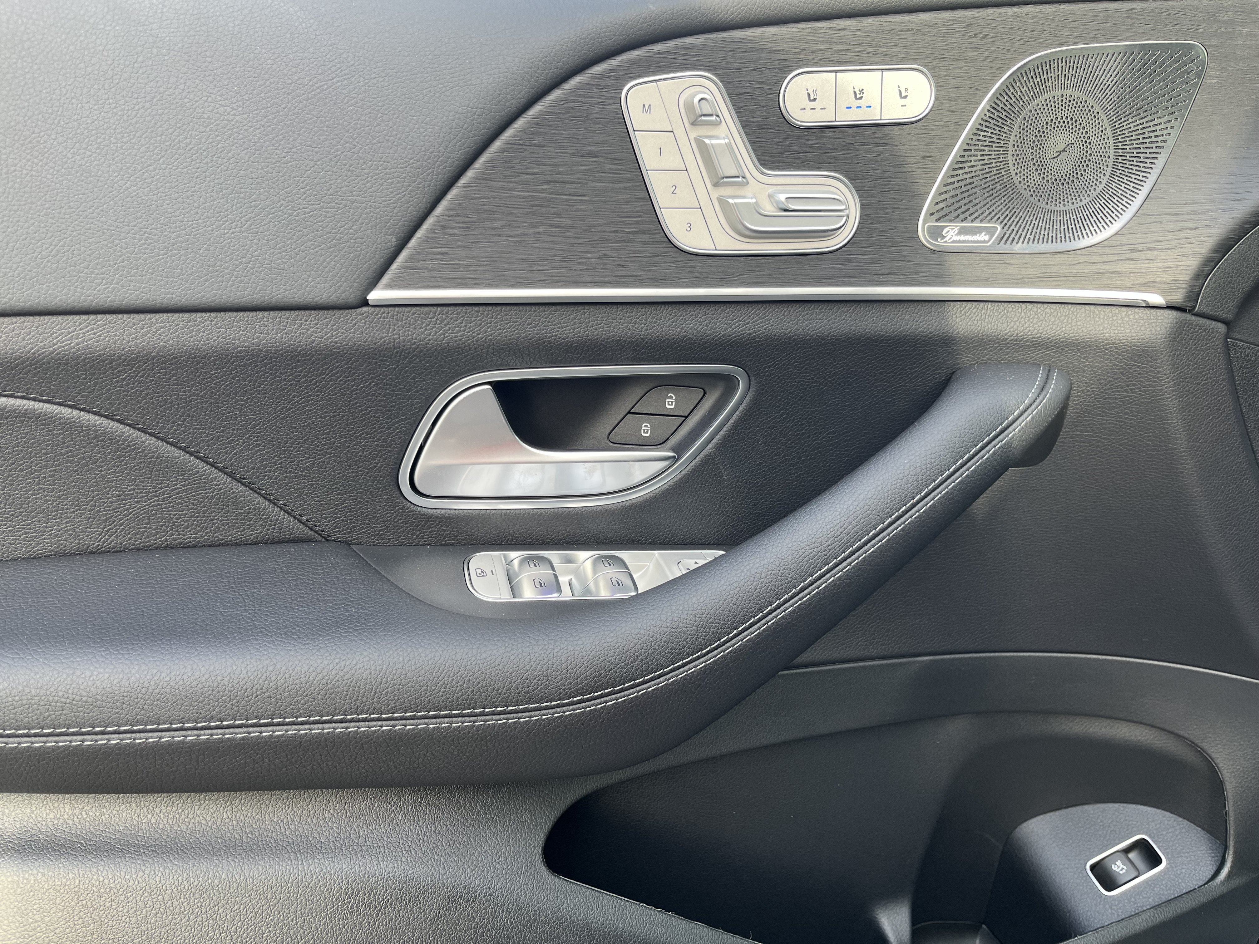 New 2026 Black Mercedes-Benz GLS 450 image 13