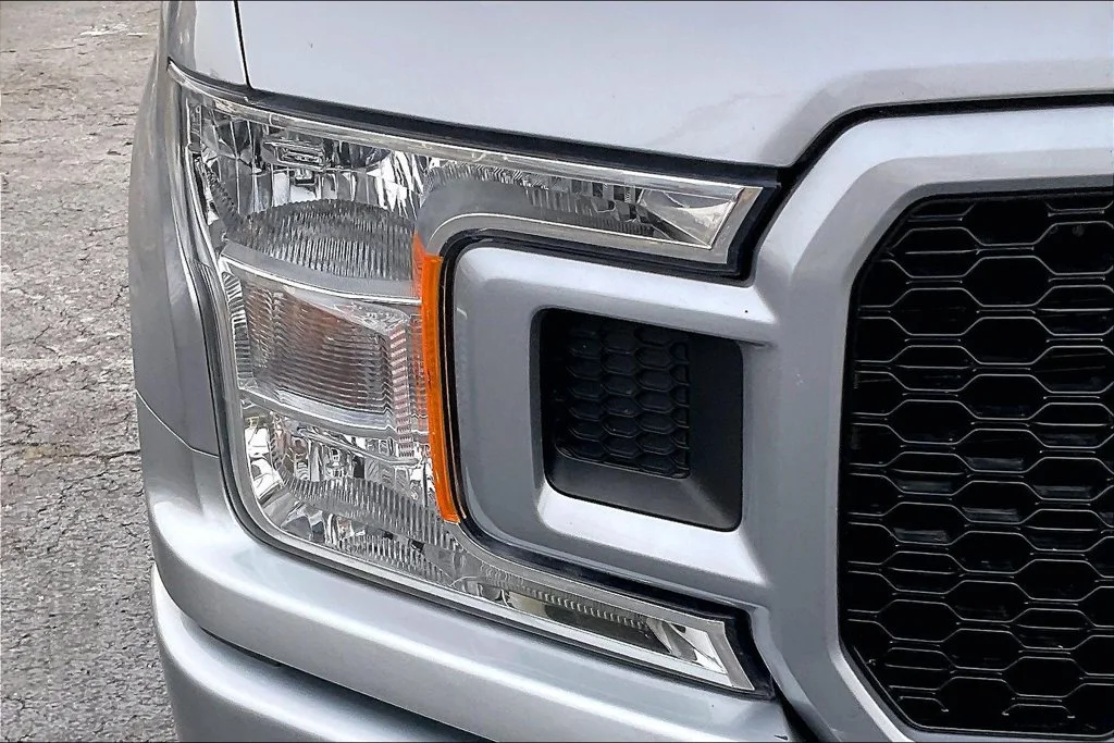 Used 2020 Silver Metallic Ford XL image 28