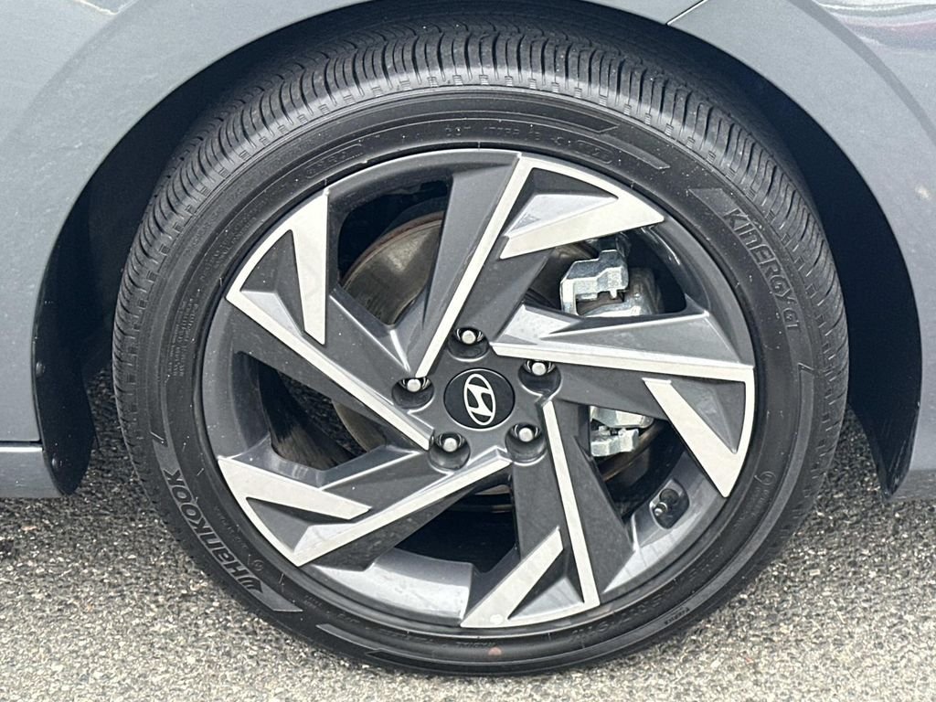Certified Used 2025 Gray Hyundai SEL Sport image 10