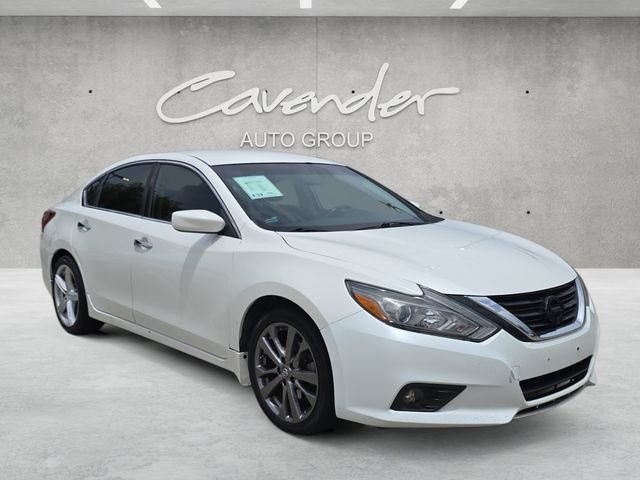 Used 2018 Nissan Altima SR with VIN 1N4AL3AP0JC243709 for sale in Rockwall, TX