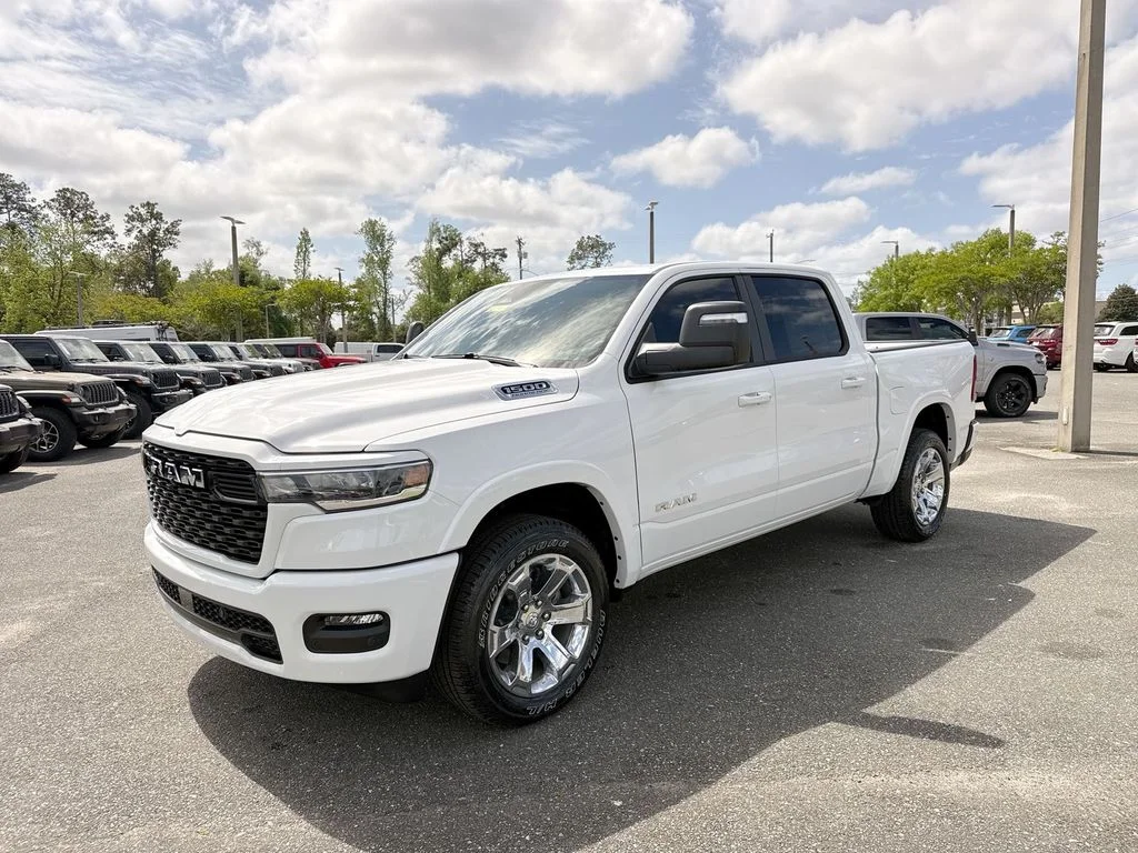 New 2026 Bright White Clear-Coat Exterior Paint RAM Big Horn/Lone Star image 7
