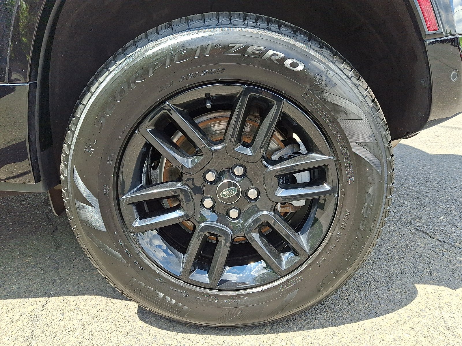 Certified Used 2023 Santorini Black Metallic - 1AG Land Rover 110 SE image 10