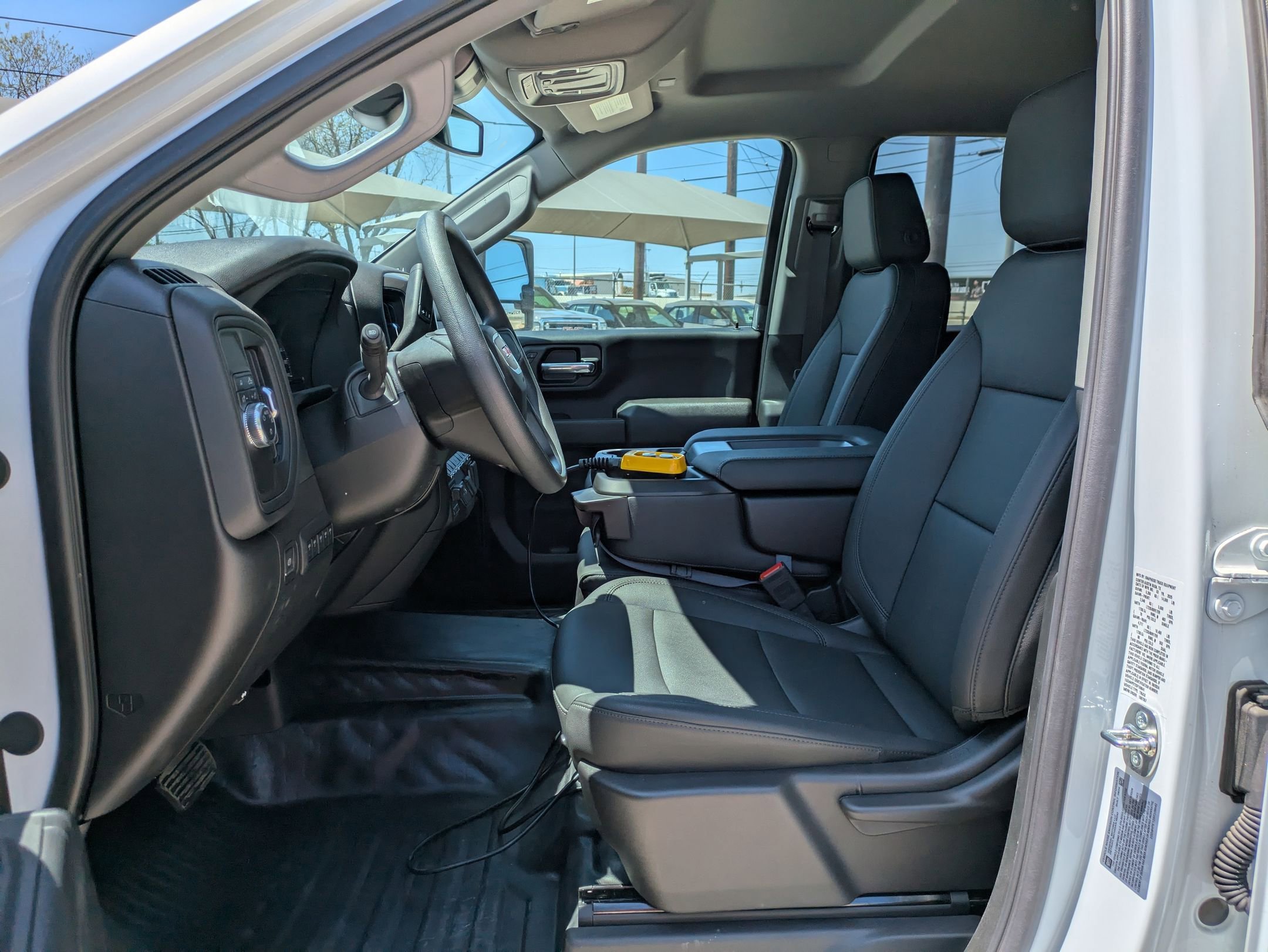 2025 GMC Sierra 3500HD Pro - Photo 13