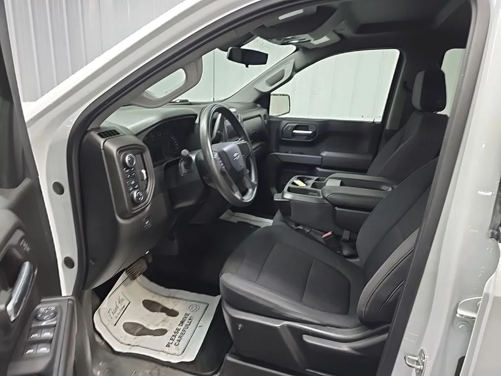 Used 2022 White Chevrolet Custom Trail Boss image 28