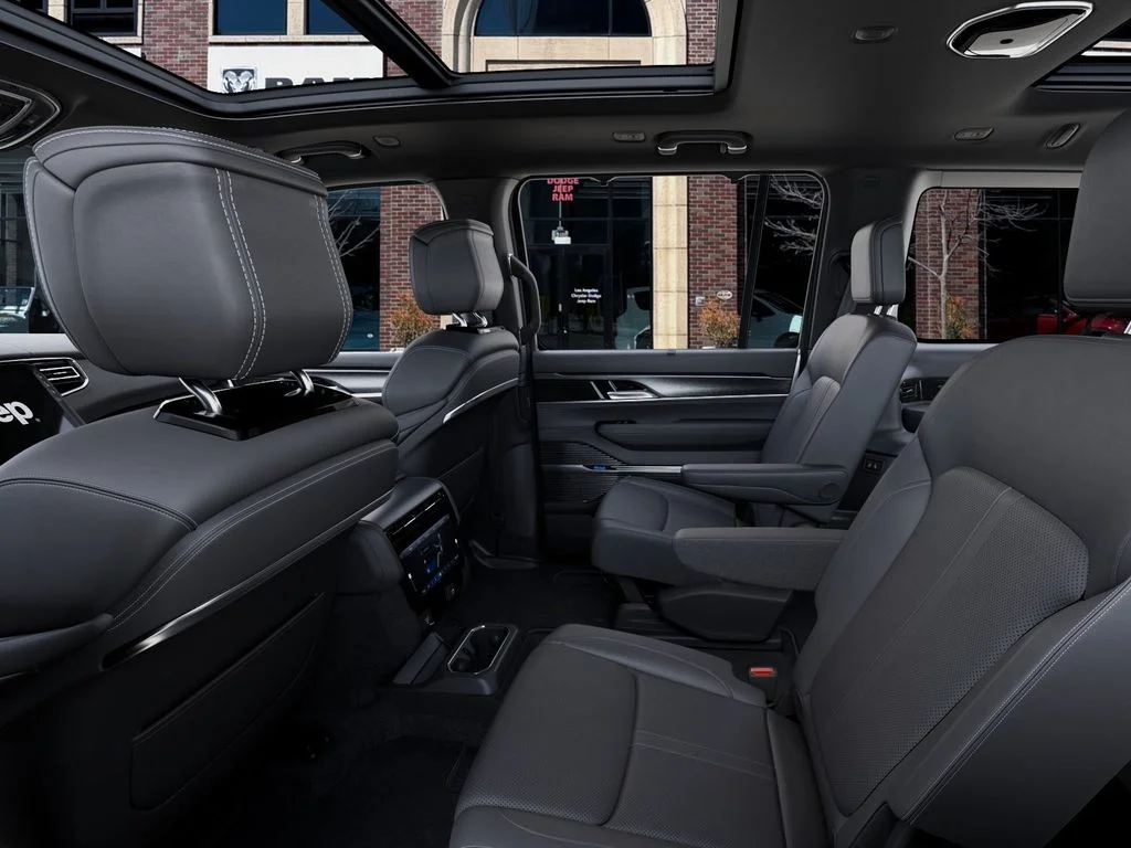 New 2026 High Gloss Black Exterior Paint Jeep Summit Obsidian image 23