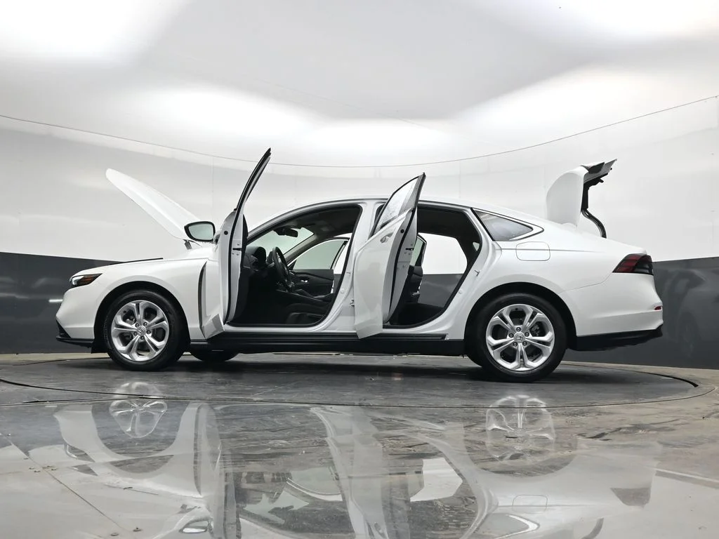 New 2026 Platinum White Pearl Honda LX image 49