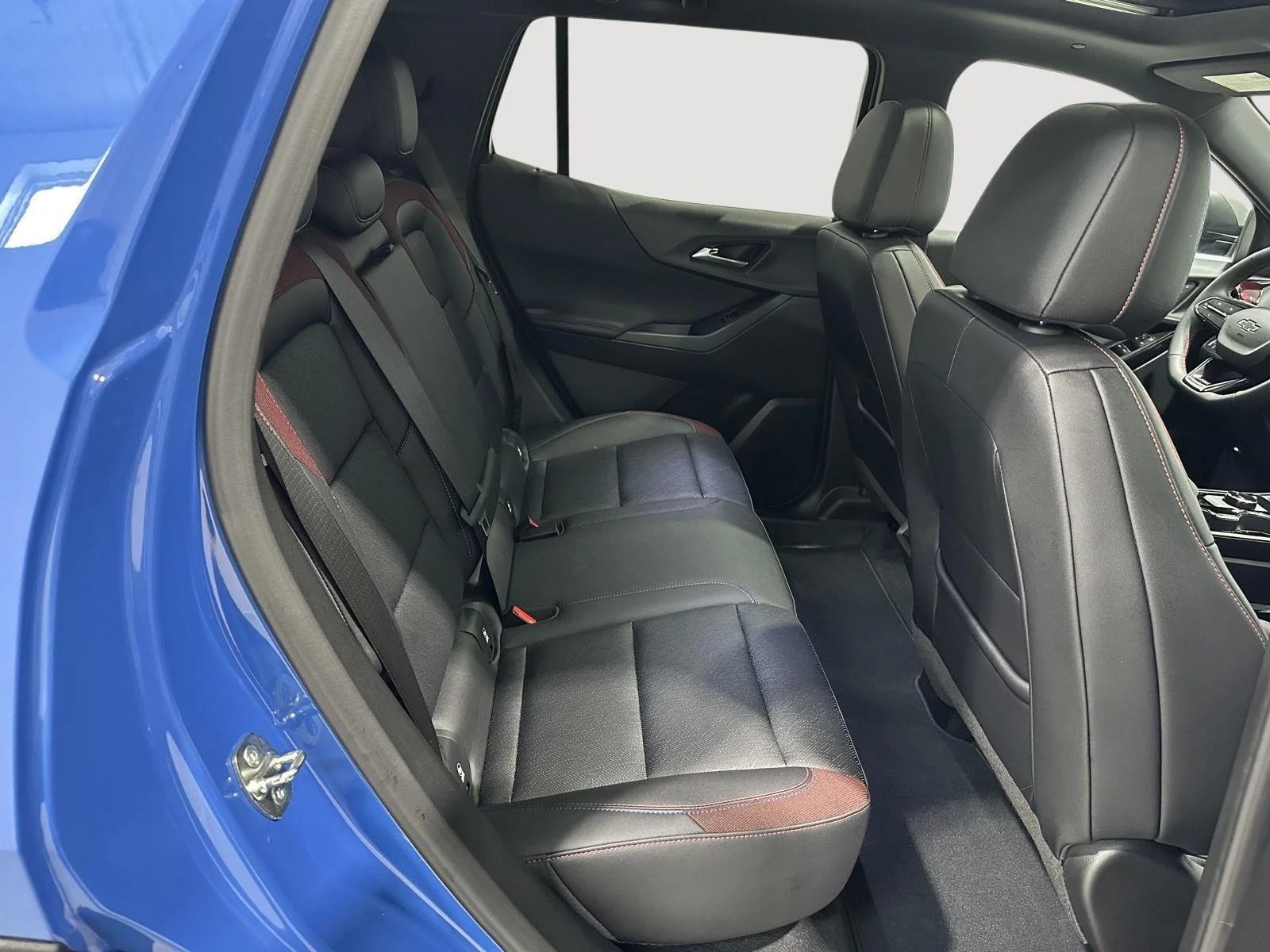 Used 2025 Reef Blue Metallic Chevrolet RS image 23