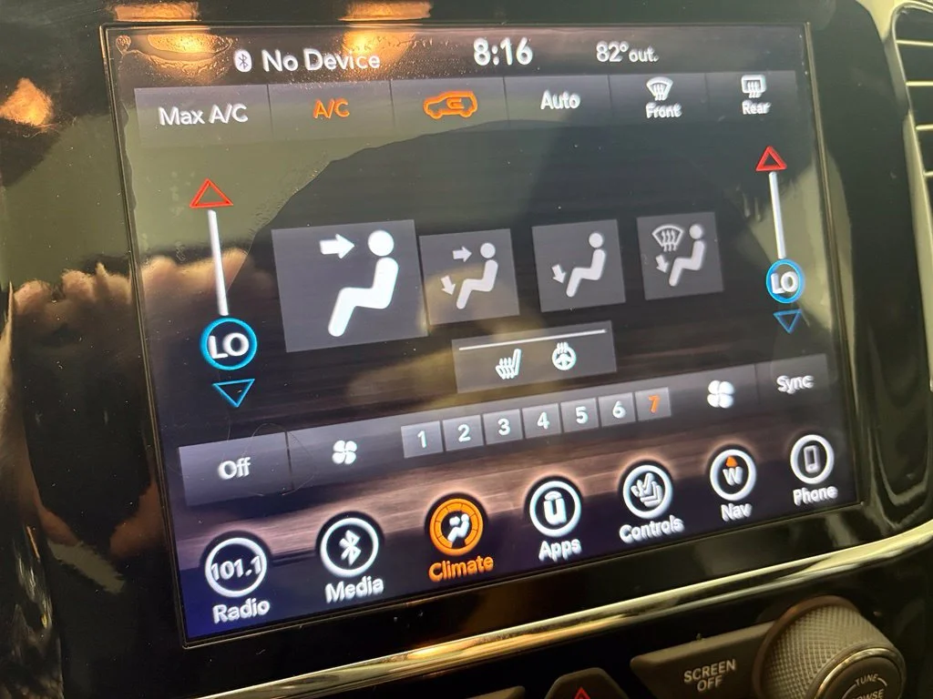 Used 2019 White Jeep Altitude image 30