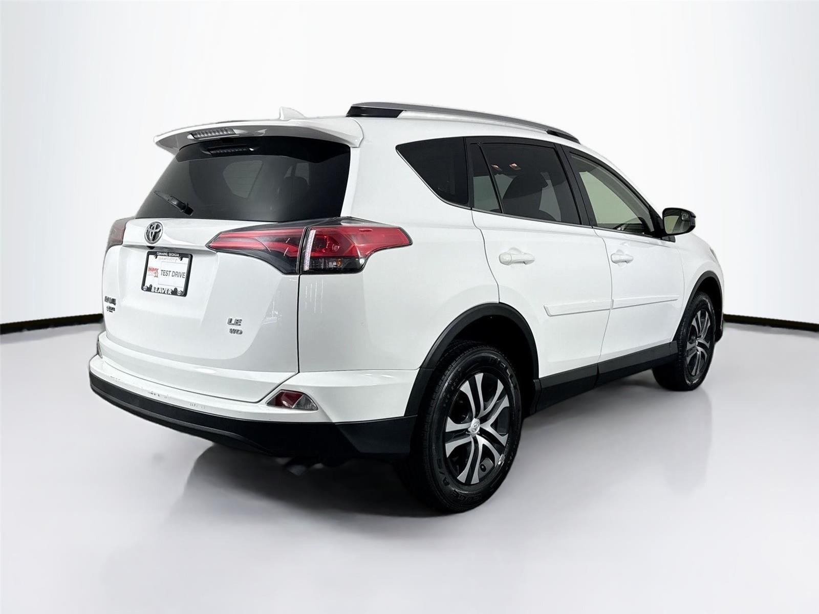 Used 2018 Super White Toyota LE image 2