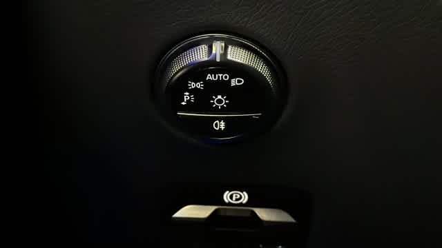 Certified Used 2026 Black Mercedes-Benz GLC 300 image 16