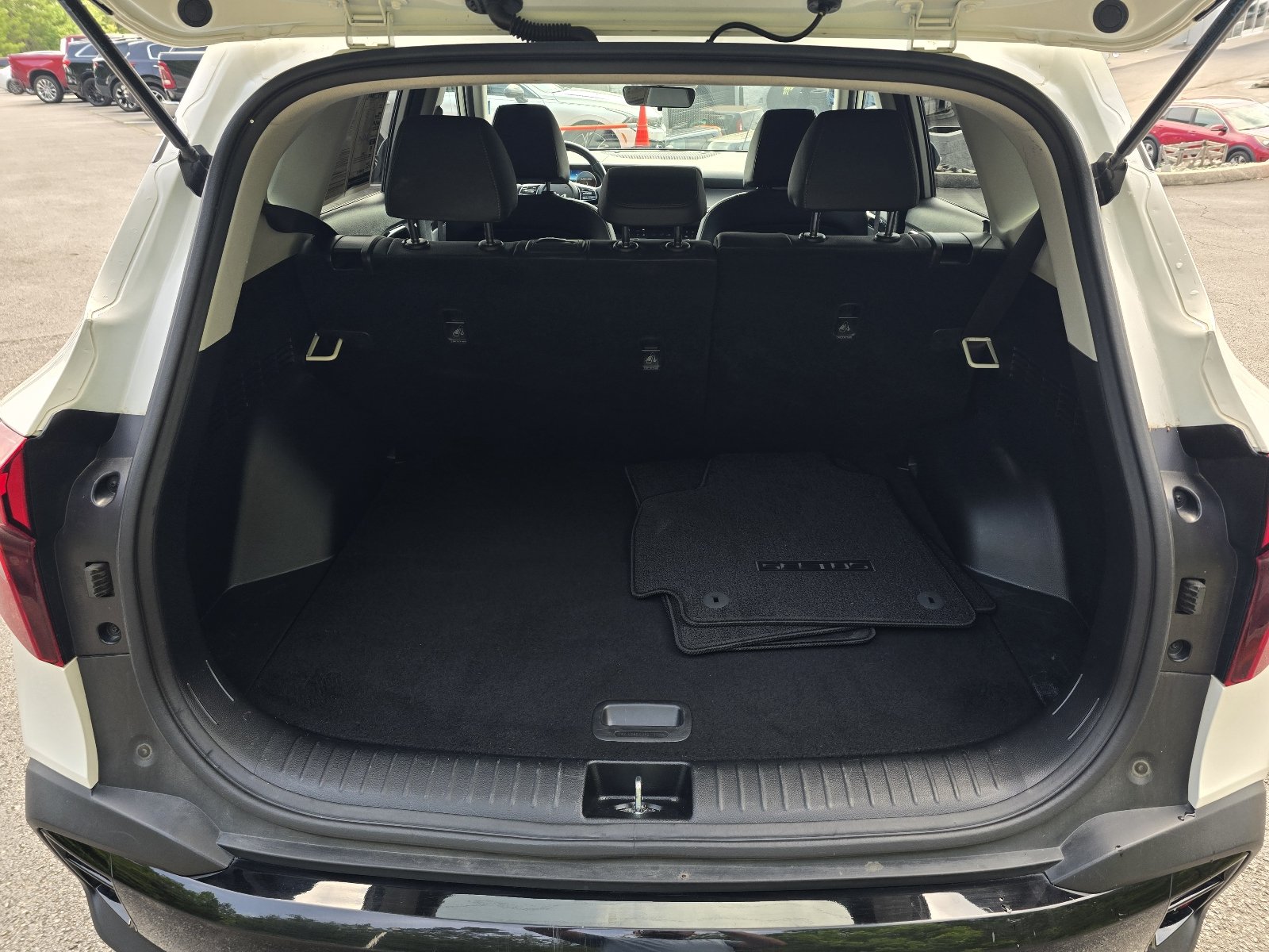 Used 2024 White Kia EX image 25
