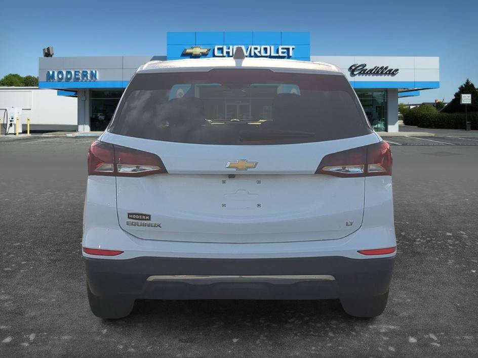 Used 2023 Summit White Chevrolet LT image 3