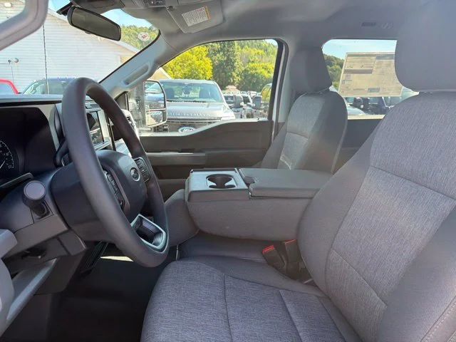 New 2027 Oxford White Ford F-350® XL image 81