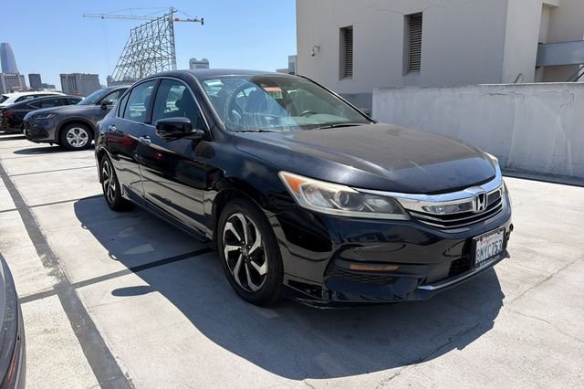 Used 2016 Crystal Black Pearl Honda EX-L image 2