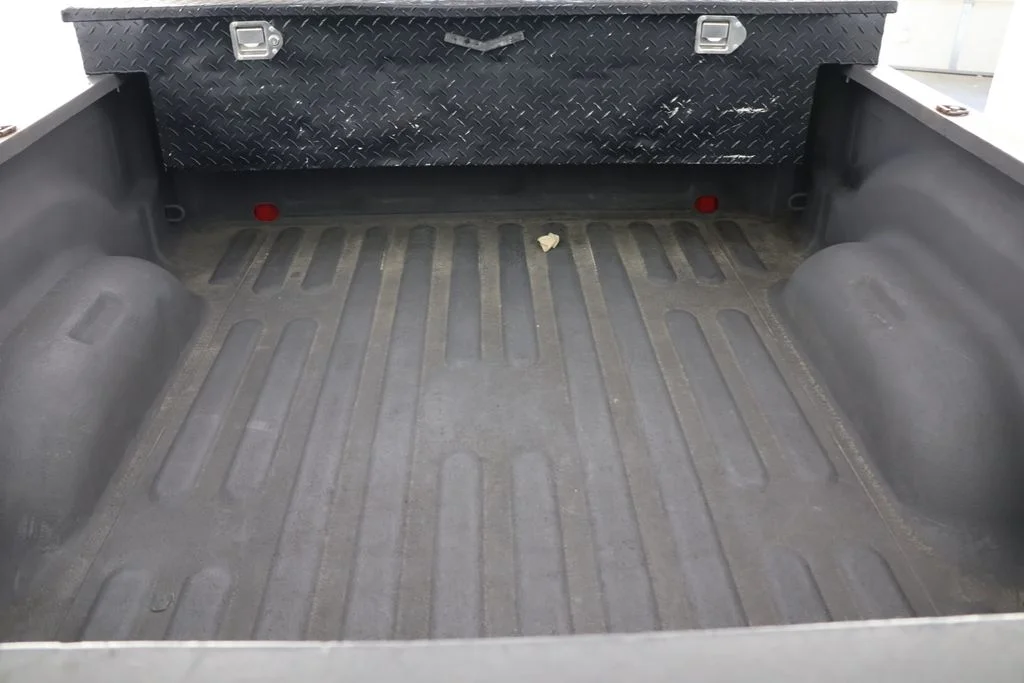 Used 2018 Red Ram SLT image 18