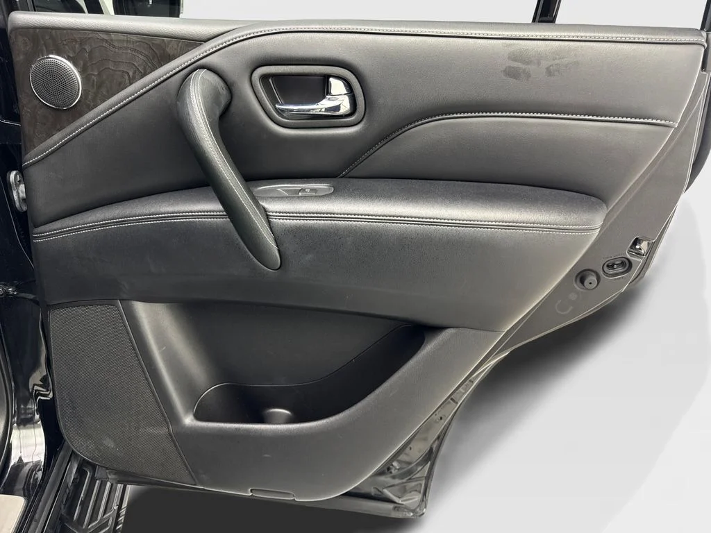Used 2023 Black INFINITI LUXE image 46