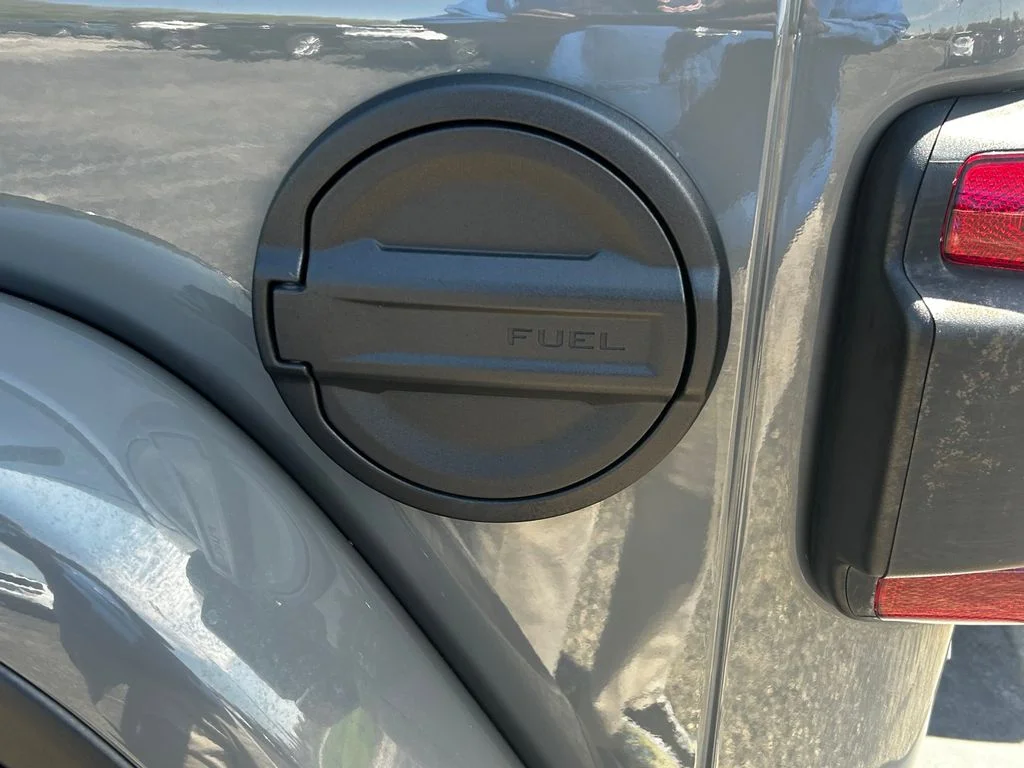 Used 2023 Gray Jeep Rubicon 4xe image 34