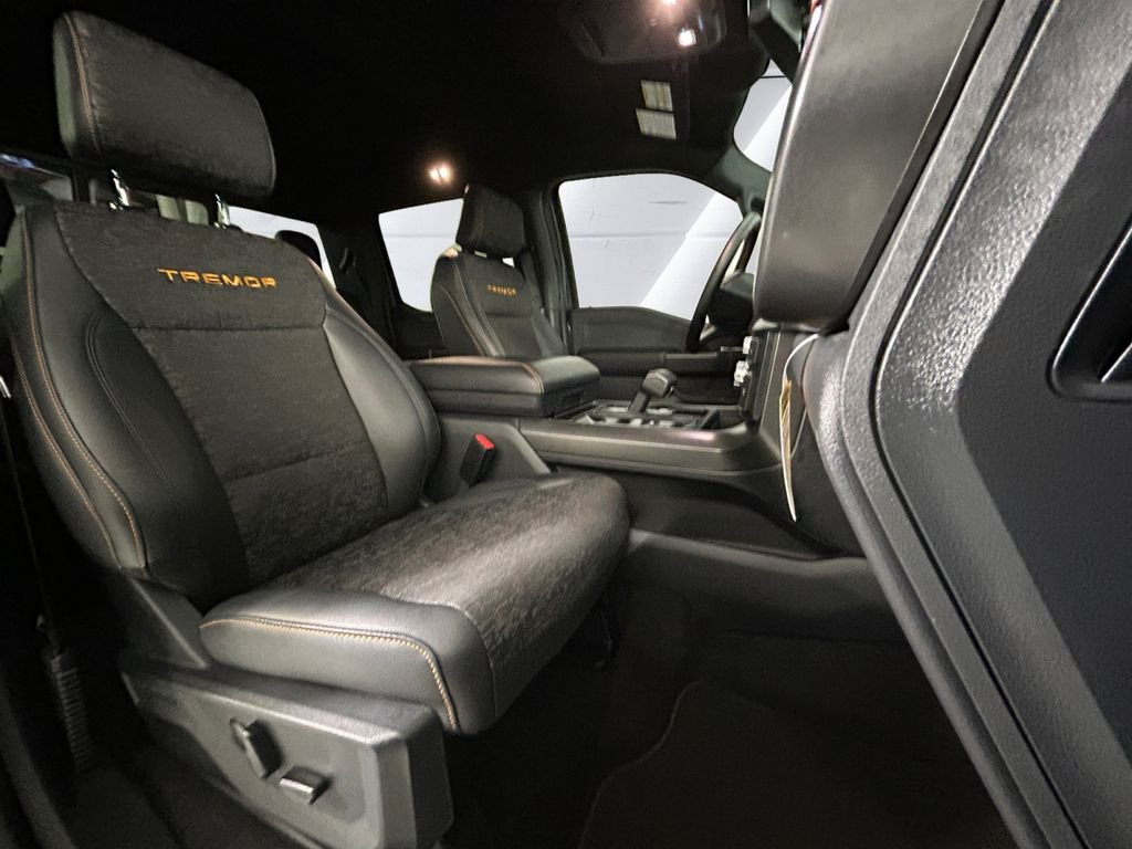 Used 2025 Gray Ford Tremor image 14