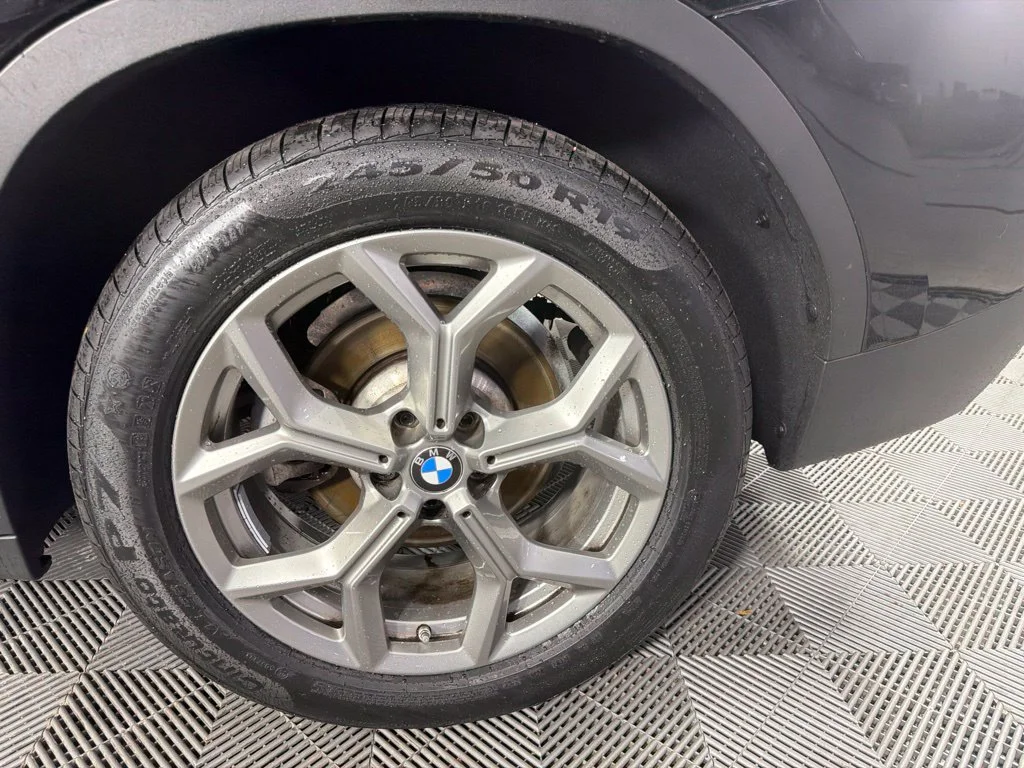 Certified Used 2024 Jet Black BMW xDrive30i image 9