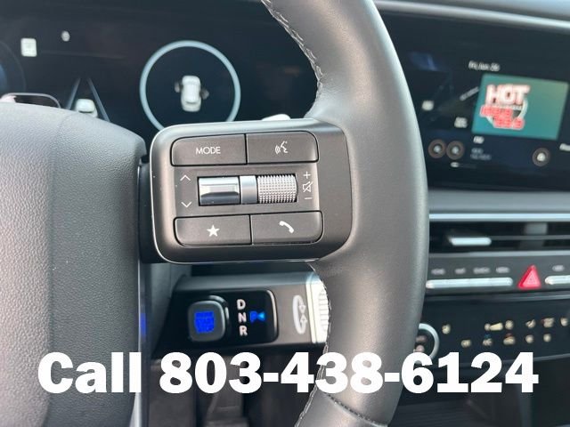 Used 2026 White Hyundai SEL Convenience image 22